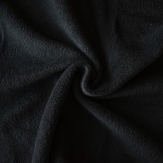 černý fleece antipilling